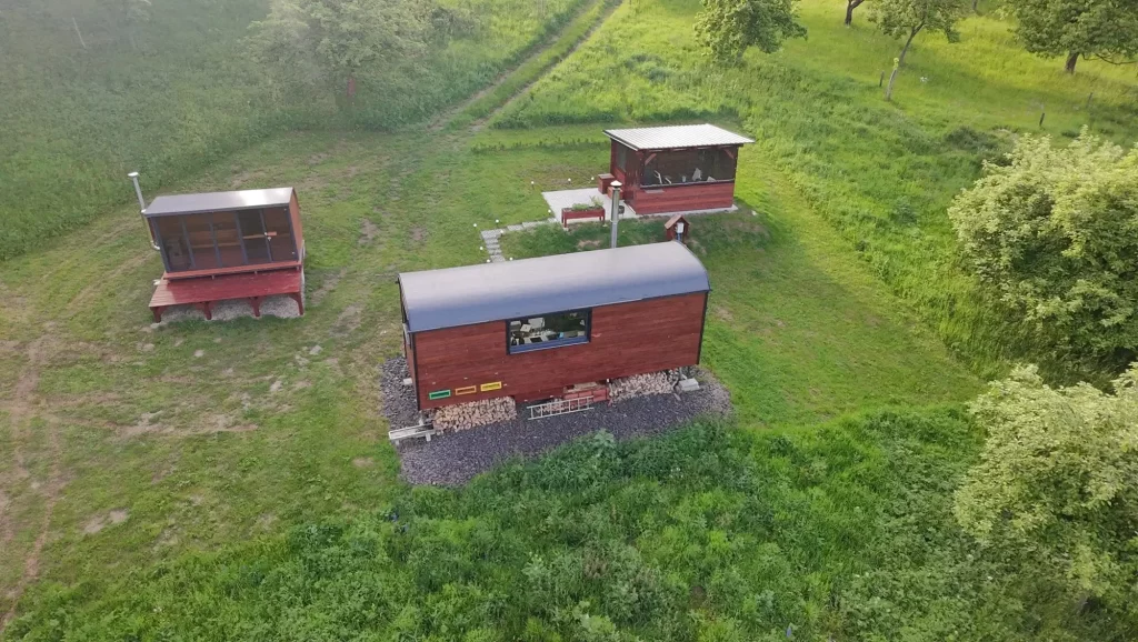 Císařský medový glamping - 06